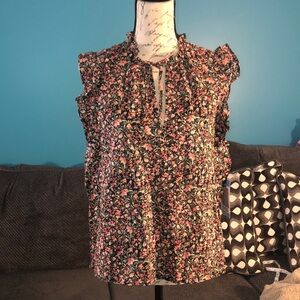 NWT BB Dakota Ditsy Top